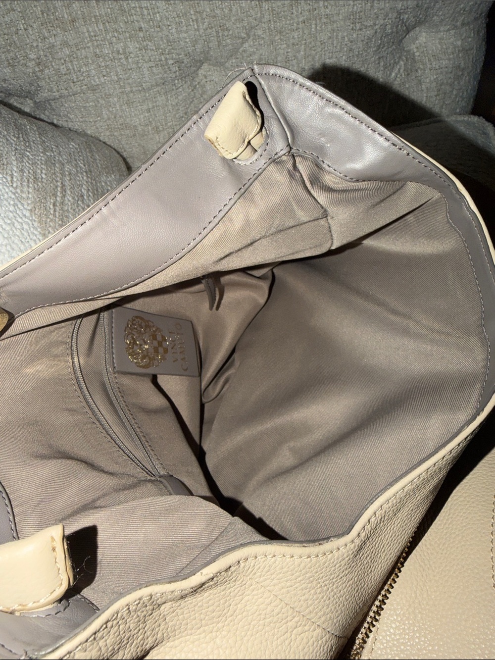 Vince Camuto Pebbled Beige Leather Knot-Handle Shoulder Bag - Picture 3 of 6